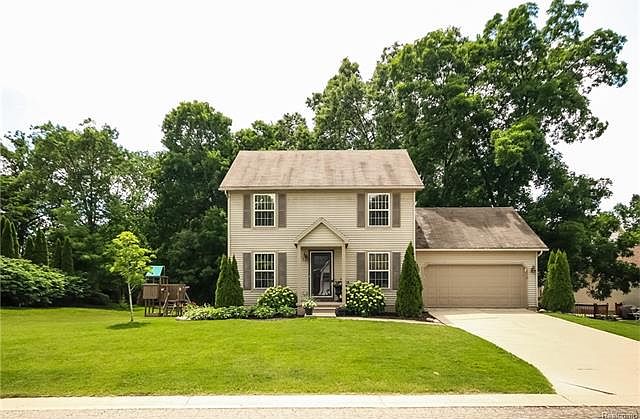 1st image of 2510 Laurel Oak Dr