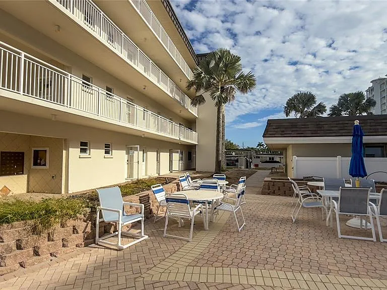 1900 Benjamin Franklin Dr #201BER — Photo 16