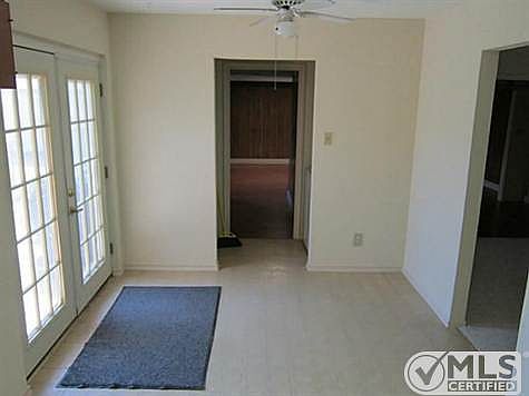 3rd image of 1616 Japonica Ln