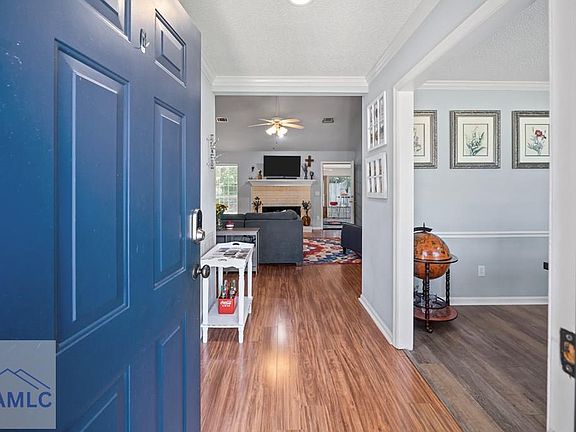 5th image of 521 Bennington Ct