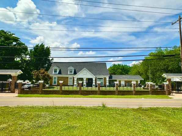 2245 Culkin Rd, Vicksburg, MS 39183