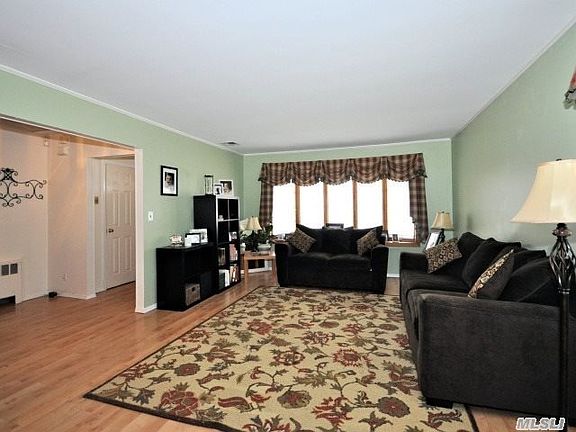 5th image of 227 Brower Ave