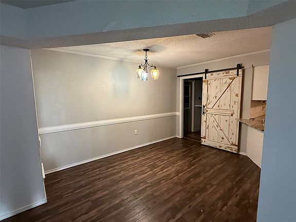 5th image of 144 Hollie Cir