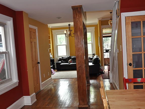 5th image of 1309 Christian Street