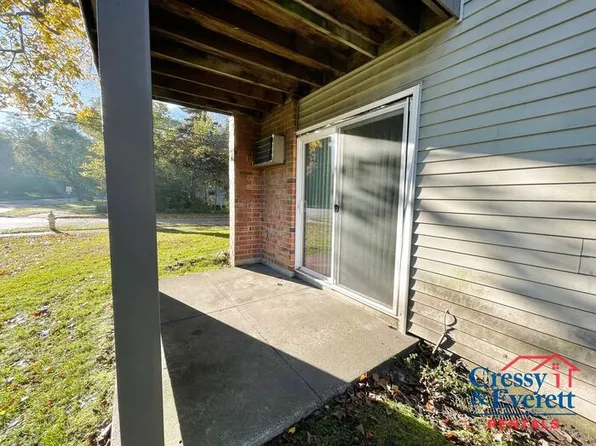 518 S 3rd St #G, Niles, MI 49120