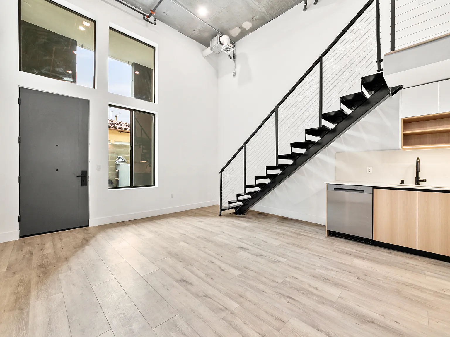 1 bed, $2,495 — Photo 2
