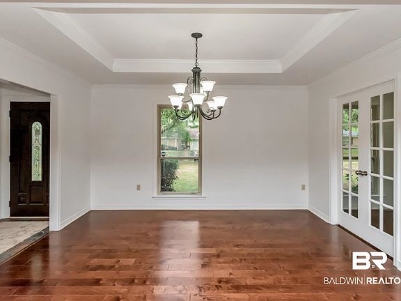 4th image of 1282 Skyview Dr