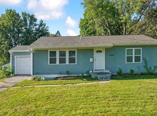 1222 Watrous Ave, Des Moines, IA 50315
