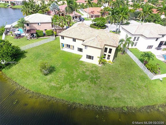 2nd image of 3941 SW 144th Ter #3190