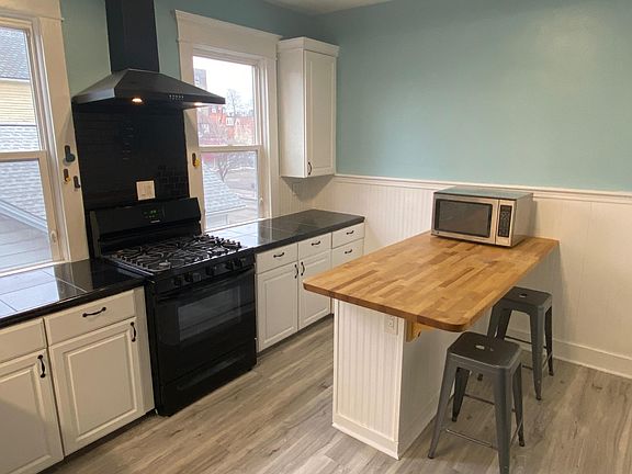 3rd image of 140 Elmwood Ave #2