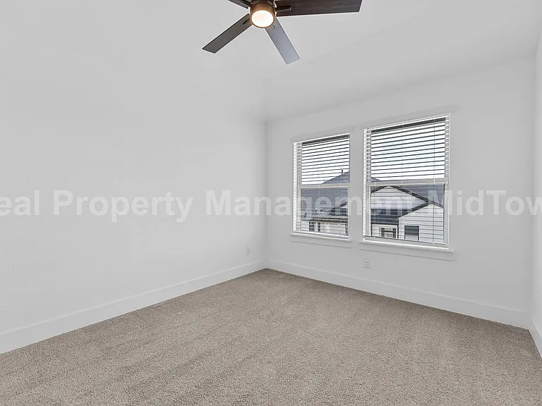 4518 Smokey Quartz Ln — Photo 9