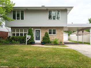 7444 Lake St, Morton Grove, IL 60053