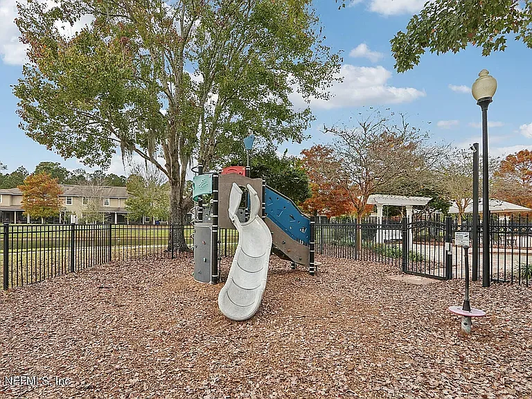 827 S Black Cherry Dr — Photo 20