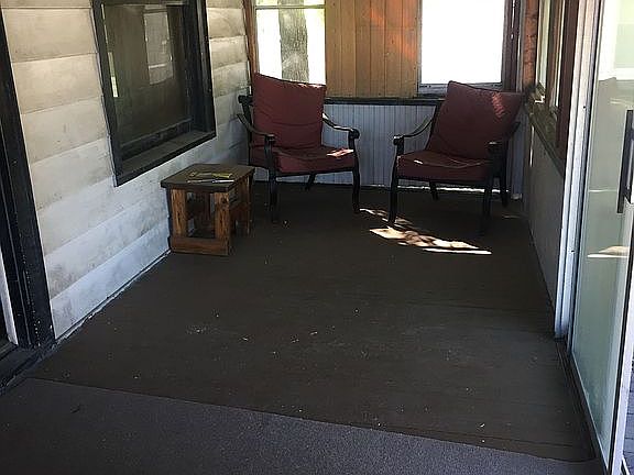 5th image of 515 Lake Ave