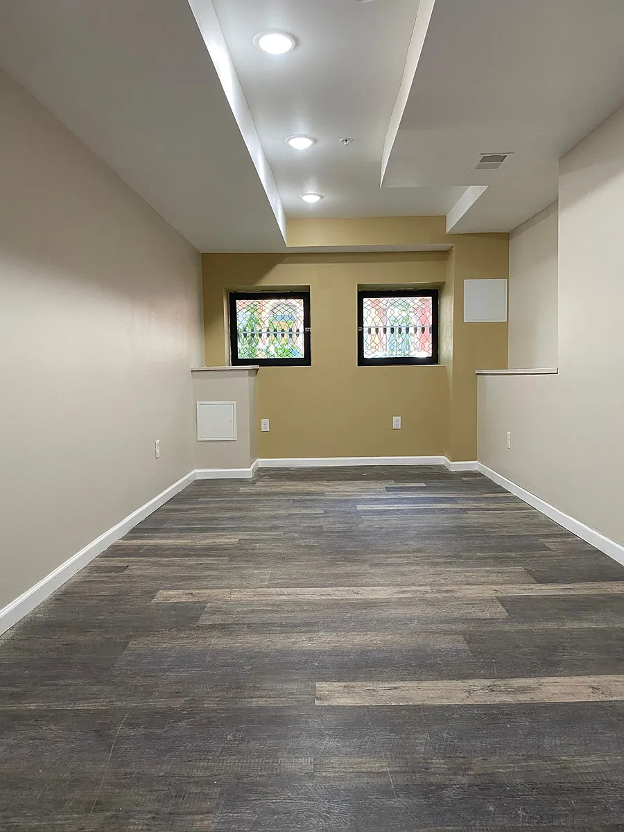 Building Photo - 1805 Saint Paul St #1