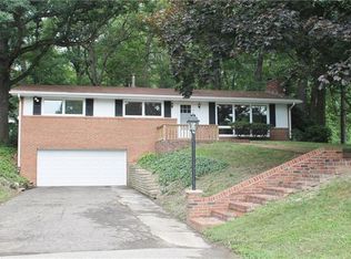 200 Killarney Rd, Wexford, PA 15090