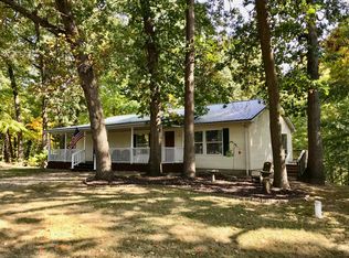 68805 Tillamook Dr, White Pigeon, MI 49099