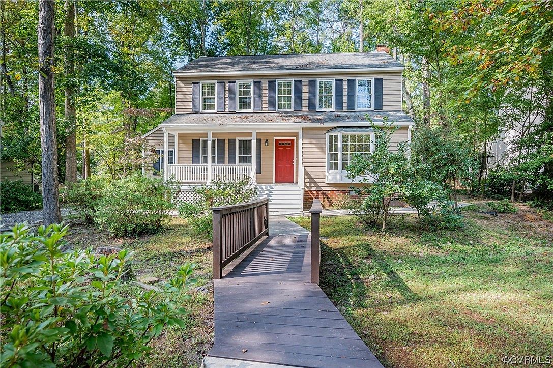 3702 Nuttree Woods Dr