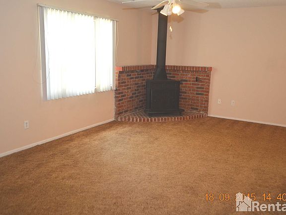 2nd image of 1046 Tompkins Dr