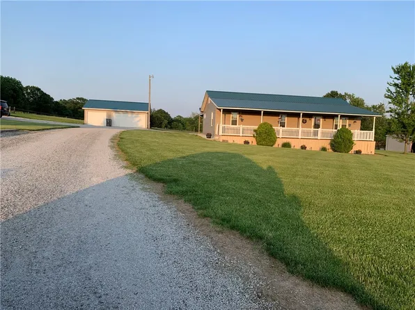 1234 N 600 East Rd, Pana, IL 62557