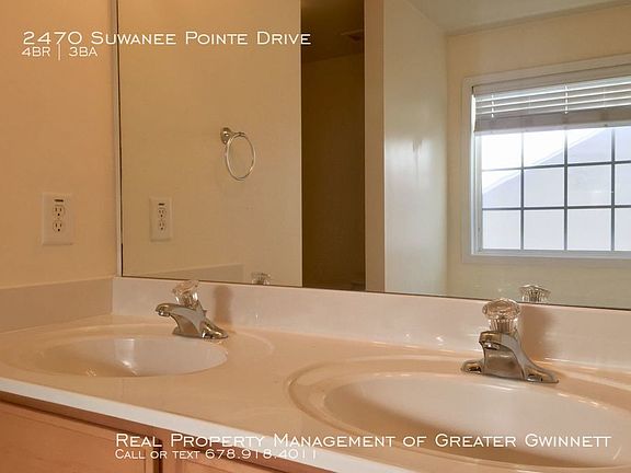5th image of 2470 Suwanee Pointe Dr