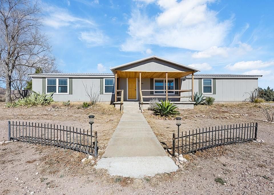 1st image of 700 Sequoia Dr