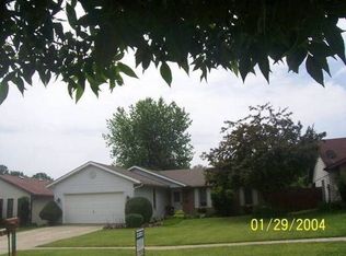 2417 E Clayton Dr, Terre Haute, IN 47802