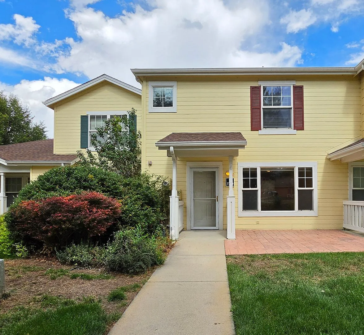 *Available Now* 3 Bedroom Wellman Creek Condo- Major Price Drop! — Photo 1
