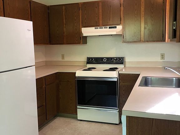 2nd image of 619 N Baker Ave APT C