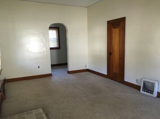 1435 S 13th St, Lincoln, NE 68502