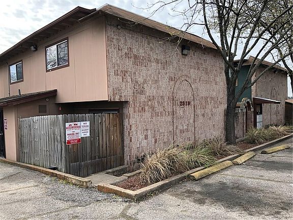 3rd image of 2319 Greenfield Pkwy #207