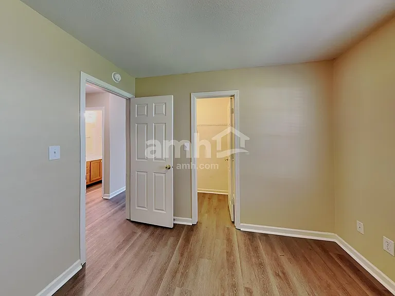 322 Brookview Dr — Photo 13