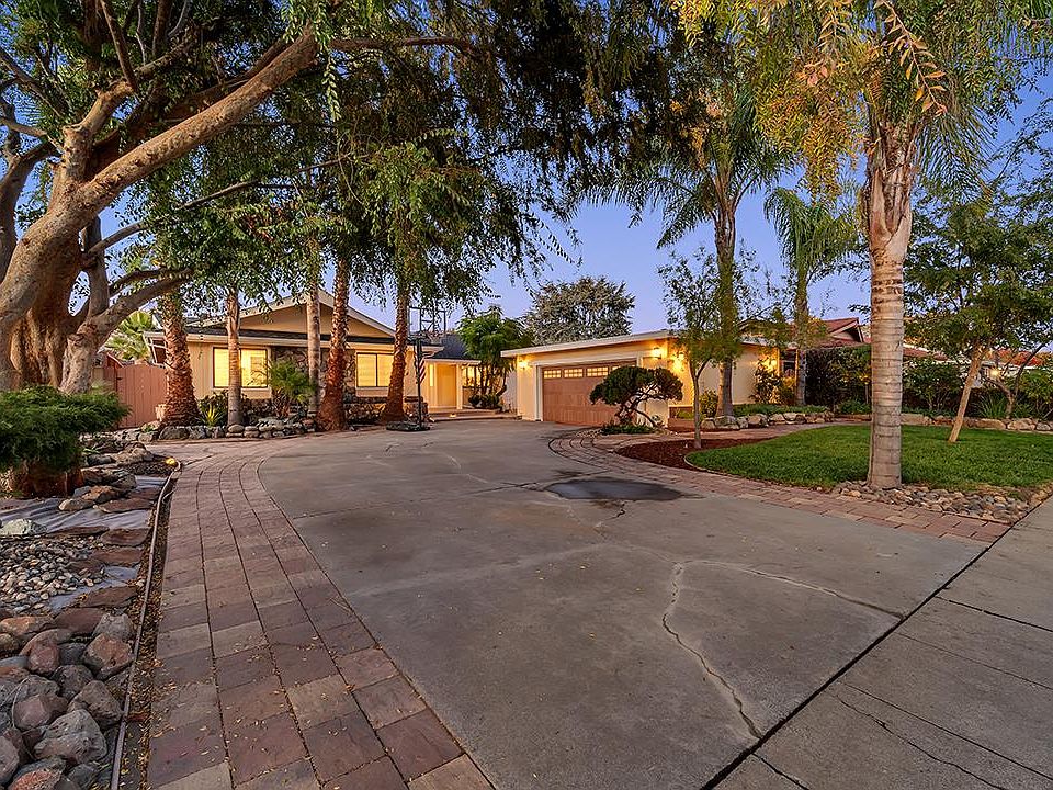 1st image of 1371 Carrie Lee Way
