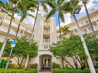3600 Oaks Clubhouse Dr APT 302, Pompano Beach, FL 33069