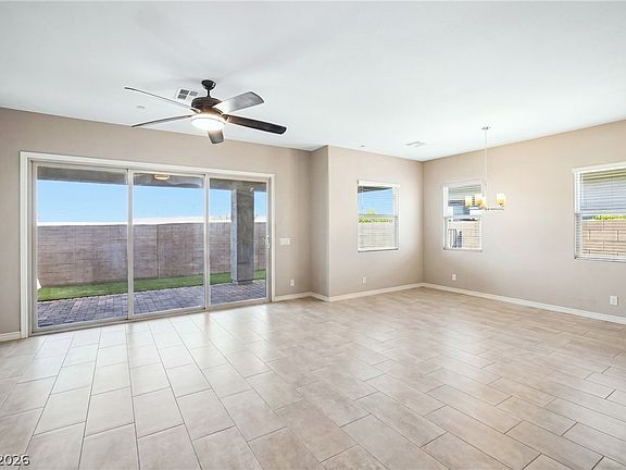 5th image of 697 Otter Brook St