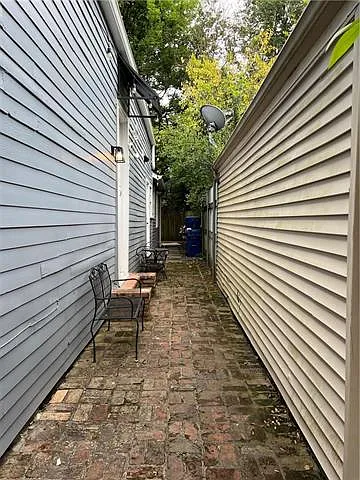 931 Pine St — Photo 41