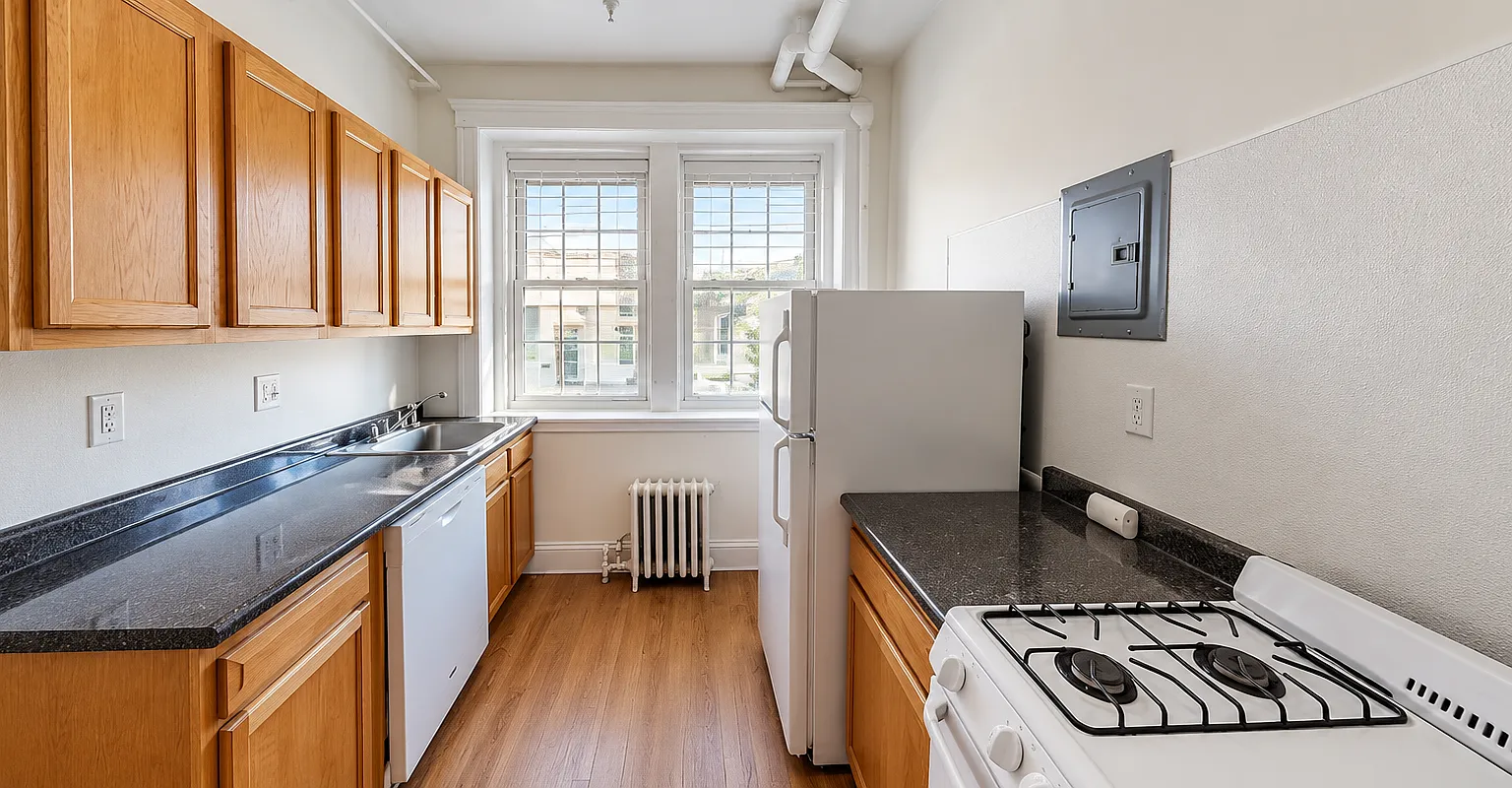 1 bed, 600 sqft, $2,100 — Photo 1