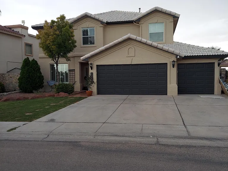 12409 Nina Pearl Dr — Photo 1