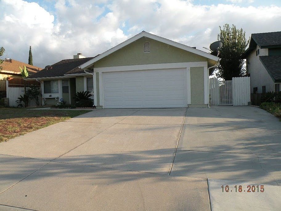 1st image of 24661 Skyland Dr