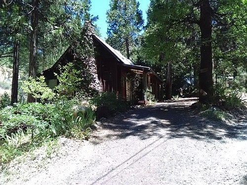 2nd image of 19260 Griffith Ln