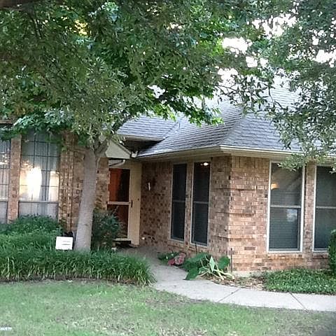 1st image of 6104 Kingswood Dr