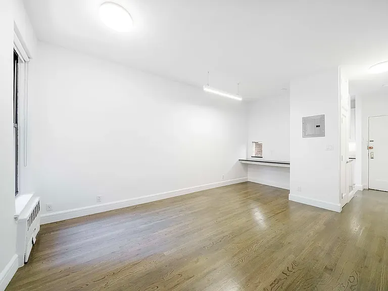 242 E 83rd St #3D — Photo 3