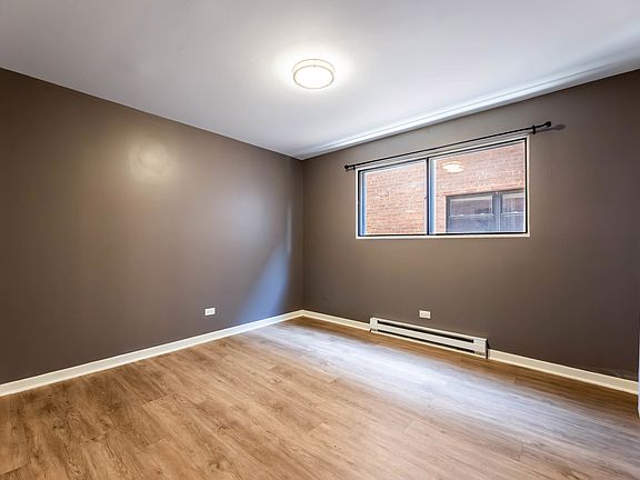 4th image of 6624 W 64th Pl APT 2E