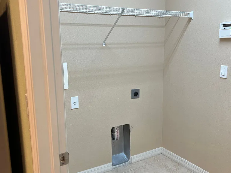 2492 Tahoe Dr — Photo 6
