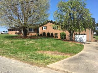 186 Tyro Heights Rd, Lexington, NC 27295