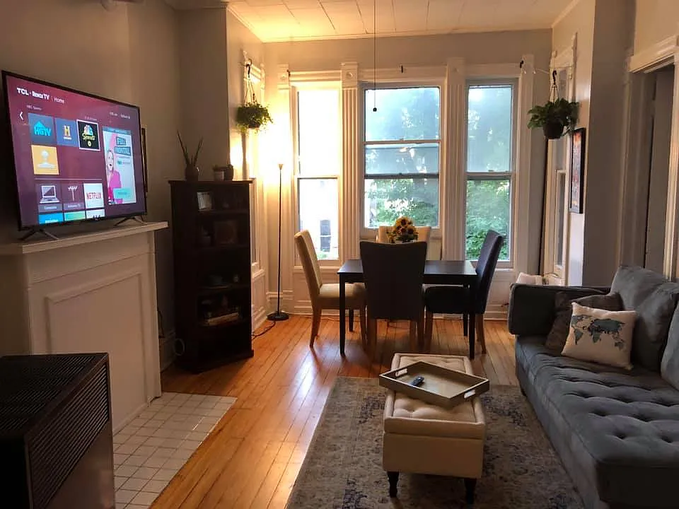 1 bed, 650 sqft, $1,750 — Photo 2