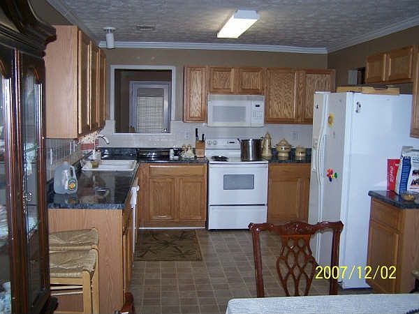 2nd image of 1375 Haynes Trace Ct