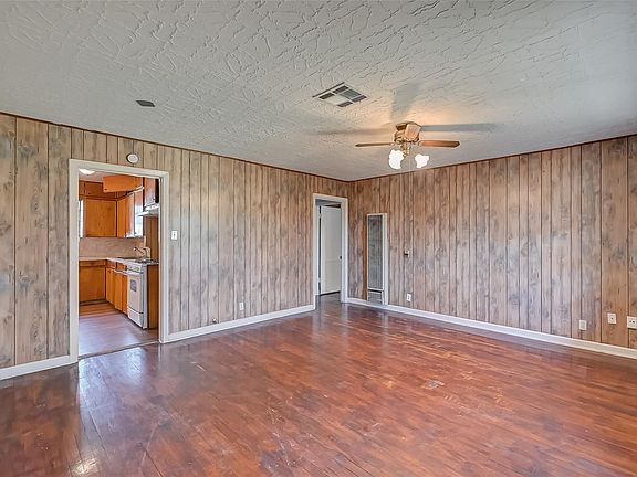 2nd image of 4905 Brinkley St