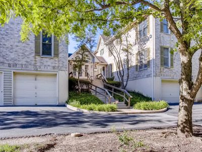 528 Pershing Ave APT A, Glen Ellyn, IL, 60137