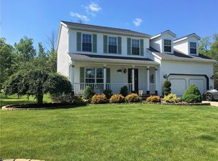 14826 Glen Valley Dr, Middlefield, OH 44062